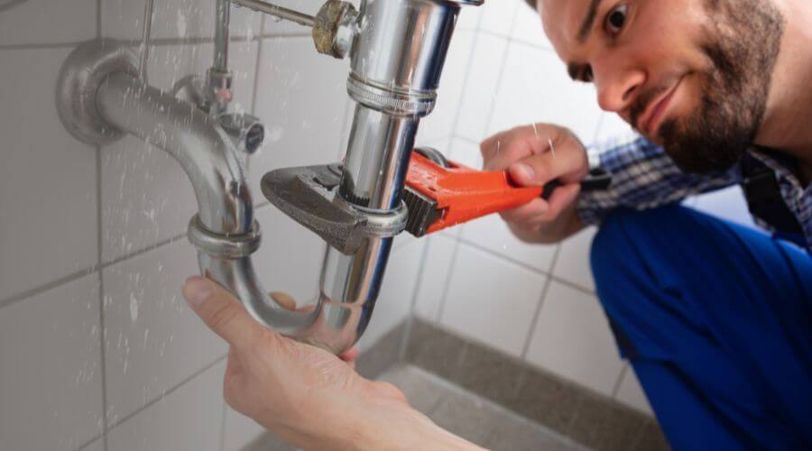 Professional emergency plumbing in Midnight, MS